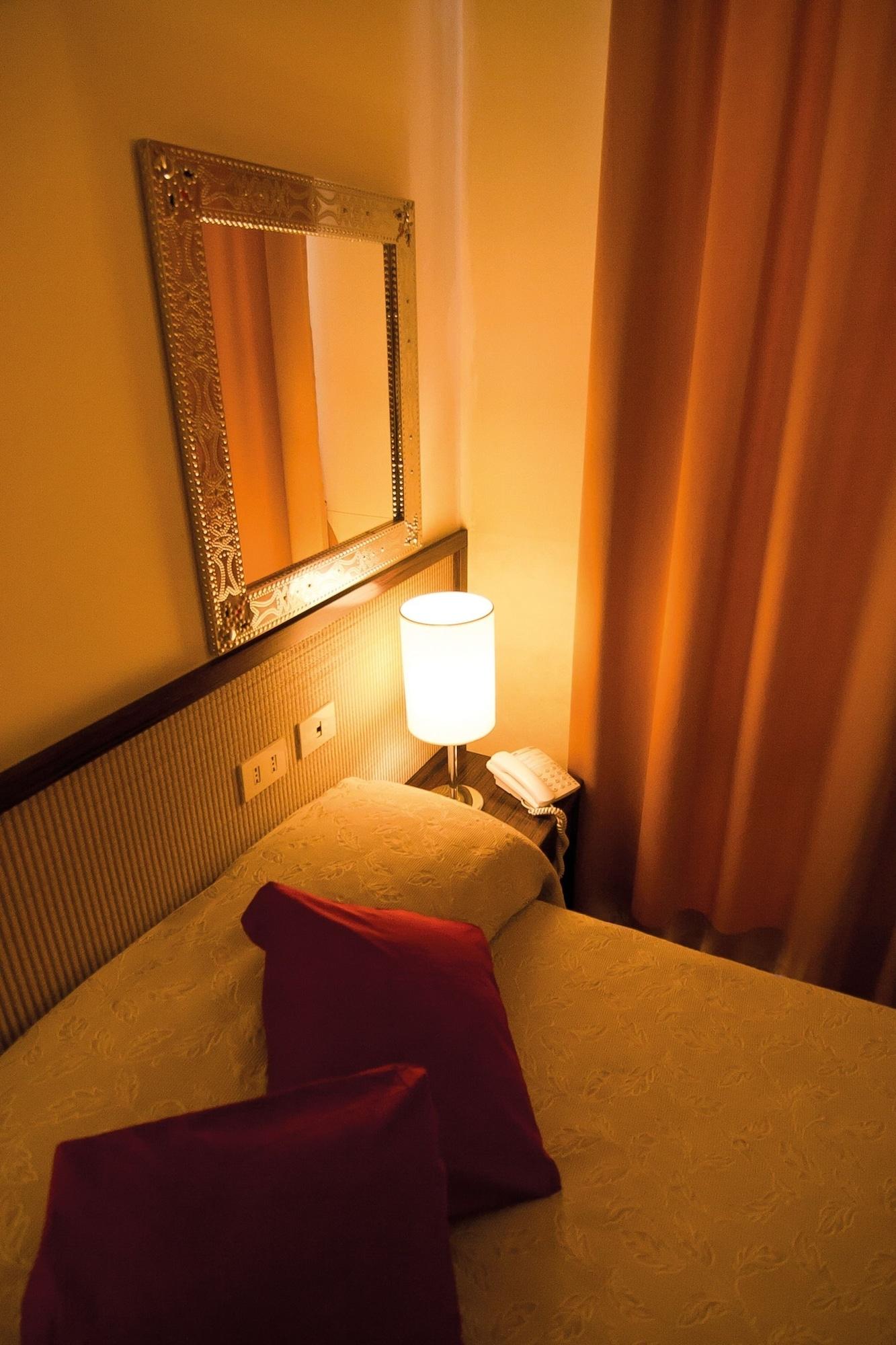 Hotel Novecento Рим Екстериор снимка